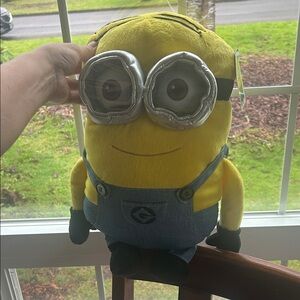 Despicable Me Minion Dave plush toy